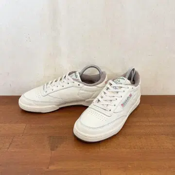컨디션 최상 리복 클럽 C 85 아이보리 23.0cm 가죽