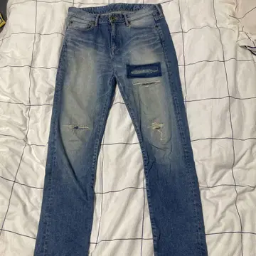 데미지 가공 슬림핏 데님 팬츠