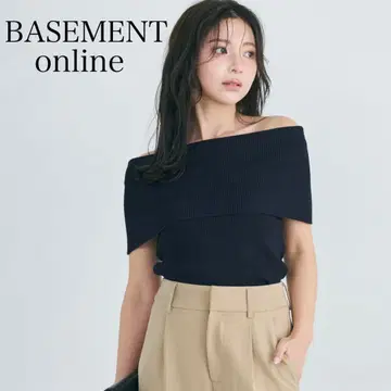 BASEMENT ONLINE 오프숄더 슬리브리스 니트 네이비 새상품