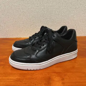 새상품급 폴로 랄프로렌 천연 가죽 블랙 스니커즈 23.5cm