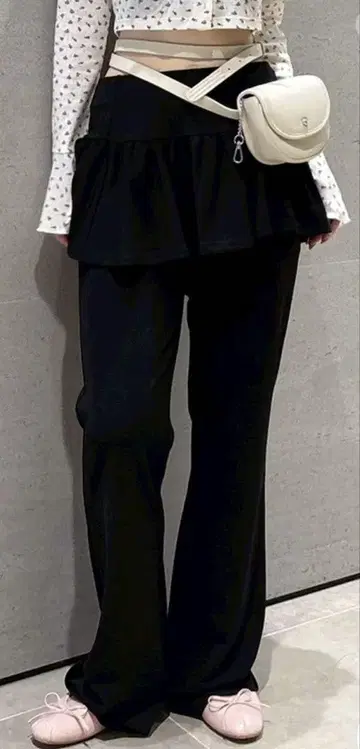 LILY BROWN 레이어드 플레어 팬츠