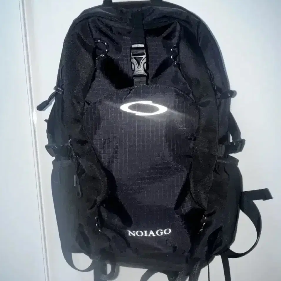 NOIAGO ノイアゴ　Symbol Logo Backpack Black NOIAGO ノイアゴ Symbol Logo Backpack Black Amazon.co.jp