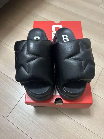 CONVERSE CHEWY PS 블랙 모노크롬 샌들 24cm