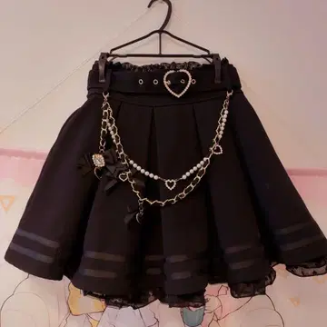 LIZLISA 체인 벨트 부착 턱 플레어 치마바지 리즈리사 블랙 양산형