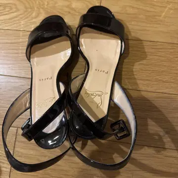 Christian Louboutin 블랙 샌들