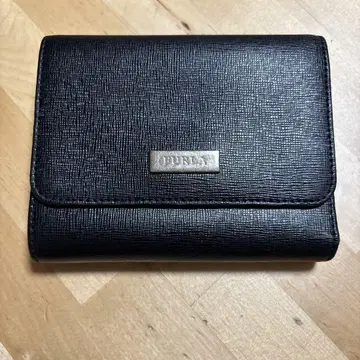FURLA 블랙 3단 지갑