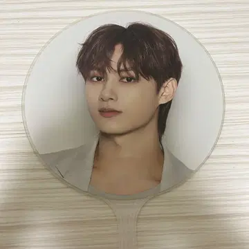 SEVENTEEN 준 부채 incomplete