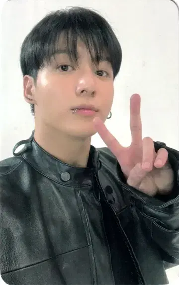 BTS M2U LD JUNGKOOK GOLDEN Ver.2