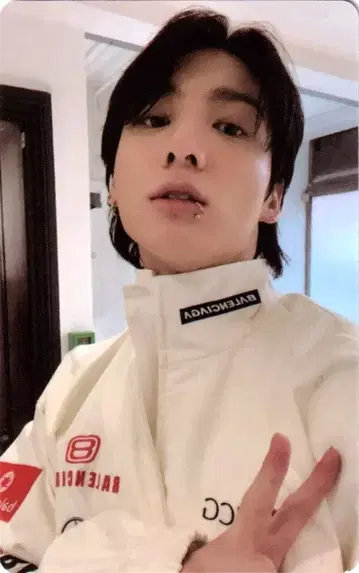 BTS M2U LD JUNGKOOK GOLDEN Ver.1