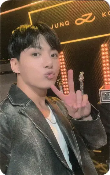 BTS M2U LD JUNGKOOK GOLDEN Ver.2
