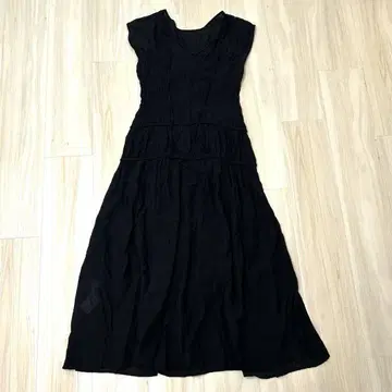 emmi atelier 에미 아틀리에 개더 원피스 나일론 블랙