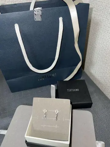 TSUTSUMI 페어 드롭 귀걸이