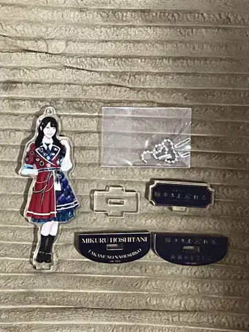 높은 산봉우리의 나데시코 호시야 미라이 아크릴 스탠드