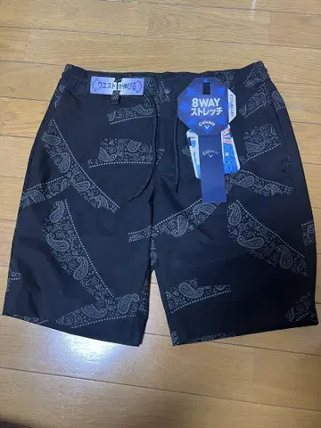 Callaway 8WAY 스트레치 하프 팬츠 블랙 반다나 패턴