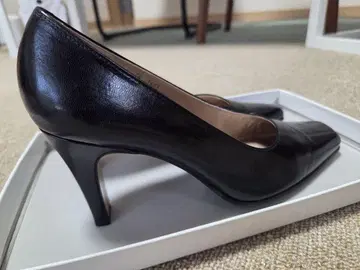 긴자 카네마츠 펌프스