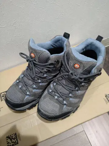 Merrell 머렐 여성용 트레킹 슈즈 Moab 3 Mid