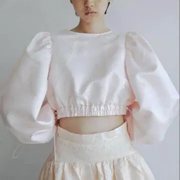bibiy. ELOISE TOP 아이보리