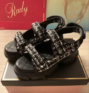 Rady 트위드 샌들 블랙 L 사이즈