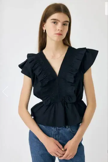 SHIRRING RUFFLE PEPLUM 탑 블랙
