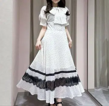 안미르 AnMILLE 레이스 라인 도트 원피스 화이트