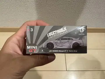 MINIGT 1/64 LBWK NISSAN GT-R ( R35 ) 3