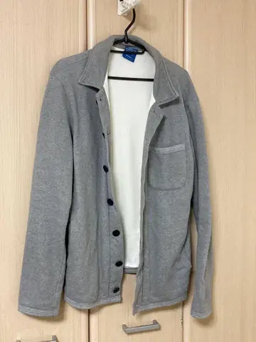 Good On 그레이 버튼 맨투맨 M