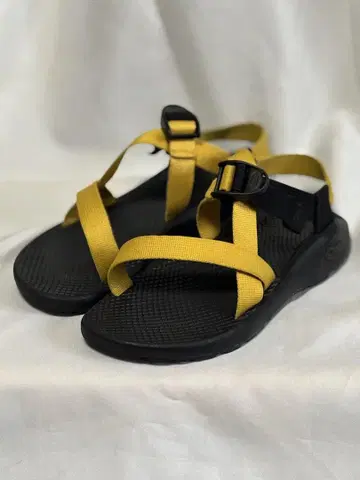 Chaco 우먼 스포츠 샌들 블랙/노랑