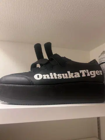 오니츠카타이거 스니커즈