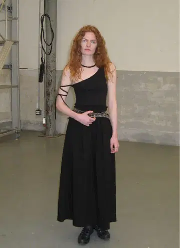 DIAGONAL one off shoulder long dress