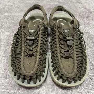 KEEN 유니크 올리브 28.0cm 스포츠 샌들