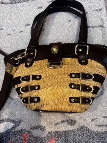 JIMMY CHOO 바스켓백 브라운