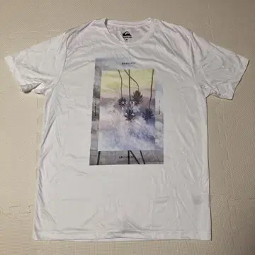 Quiksilver 그래픽 티셔츠 XL 화이트