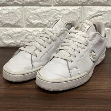 Reebok 리복 Classic 화이트 가죽 스니커즈 25.0cm