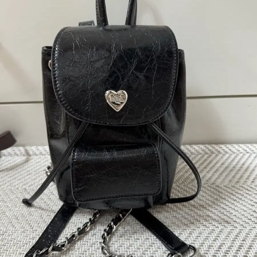 Noiago NOI1184 Symbol Logo Backpack (Black) on Bunjang