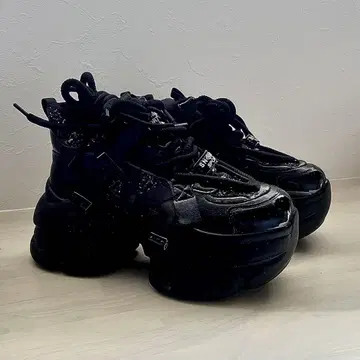 블랙 통굽 스니커즈