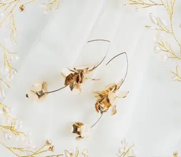 [새상품급] Shiro glow S freesia 브라이덜 귀걸이