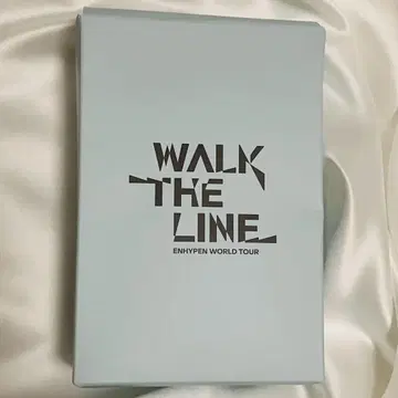 ENHYPEN WALK THE LINE Trading Card Set