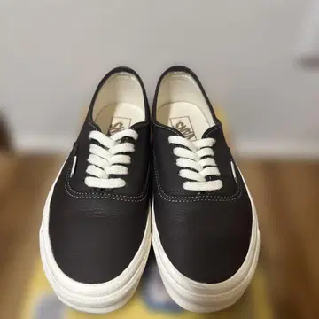 VANS 어센틱 44dx 가죽