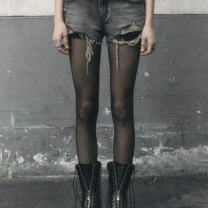 BOHEMIAN SEOUL | 보헤미안서울 Bohemian Seoul Distressed Gray