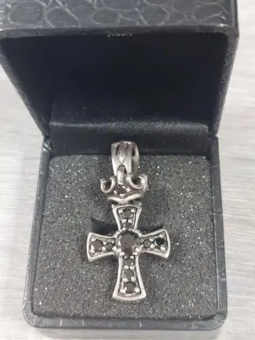 크로스 목걸이 탑