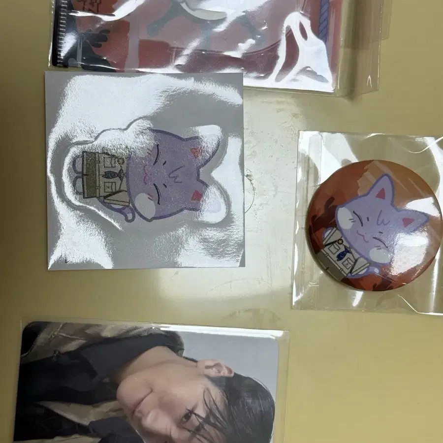 ATEEZ | 에이티즈 Ateez Aniteez pop up stamp mission set on