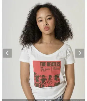 tina:jojun THE BEATLES 오프숄 티셔츠