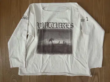 size1 vultures VOLUME 1 LONG SLEEVE TEE