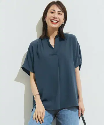 23구 [접촉 냉감] 스트레치 조젯 밴드 카라 티셔츠 38 금기