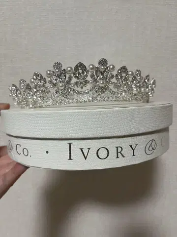 [ 8월말까지 ] Ivory & Co. Alexandra Sakura