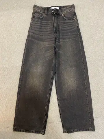 BERSHKA 다크 브라운 슈퍼 배기 데님 팬츠