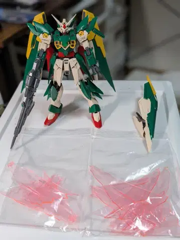 MG 건담 페니체 리나시타