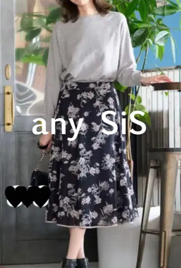 미사용 새상품 any SiS 플로키 온 스커트 꽃무늬 플라워 스커트
