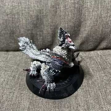 진오우거 아종 피규어 몬스터 헌터