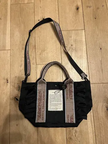 새상품급!! THEATRE PRODUCTS 블랙 숄더백 M